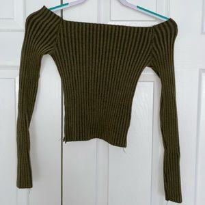 Green long sleeve top